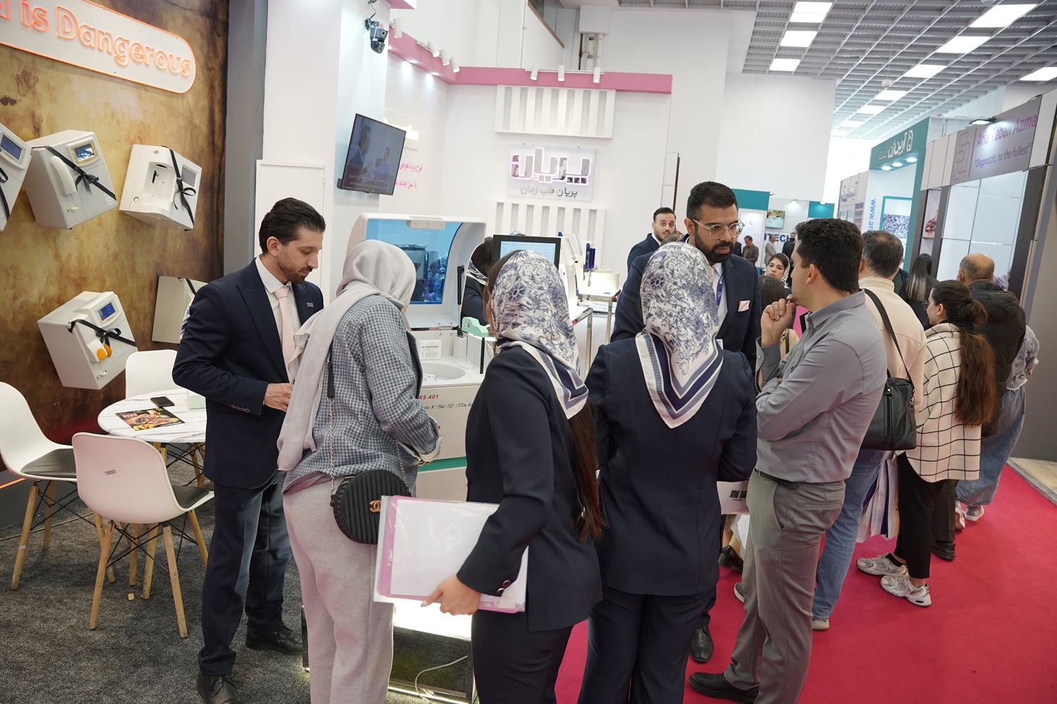 دستگاه جدید آزمایشگاه
